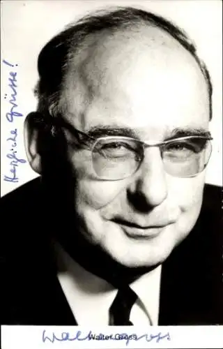 Ak Schauspieler Walter Gross, Portrait, Brille, Autogramm