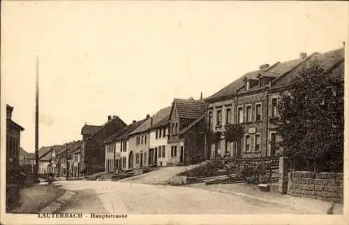 Ak Lauterbach Völklingen im Saarland, Blick in die Hauptstraße