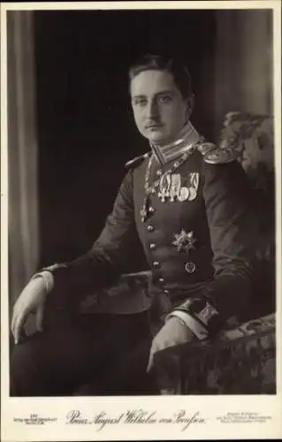 Ak August Wilhelm Prinz von Preußen, Portrait, Uniform, Orden, Liersch 3351