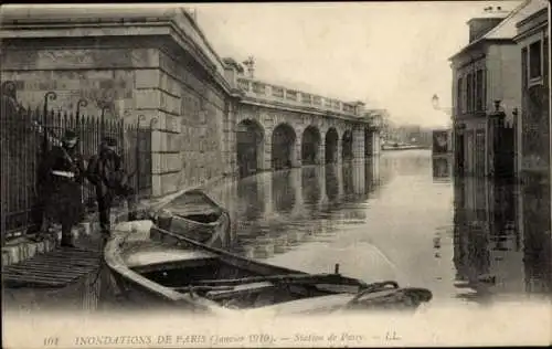 Ak Paris XVI Passy, Überschwemmungen von Paris, Bahnhof Passy, Hochwasser 1910