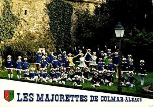Ak Colmar, Majorette, Tänzerinnen in Uniformen