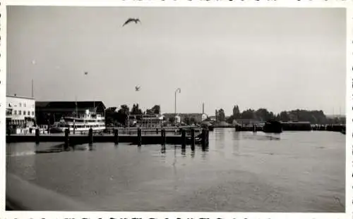 Foto Ak Friedrichshafen am Bodensee, Hafen, Ausflugsdampfer