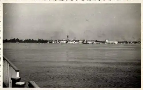 Foto Ak Friedrichshafen am Bodensee, Gesamtansicht