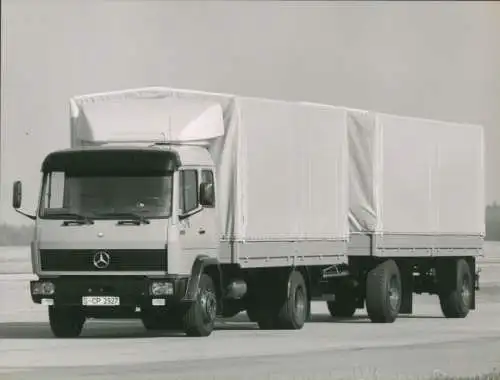 Foto Mercedes-Benz, 13 Tonnen Lastwagen, Daimler-Benz