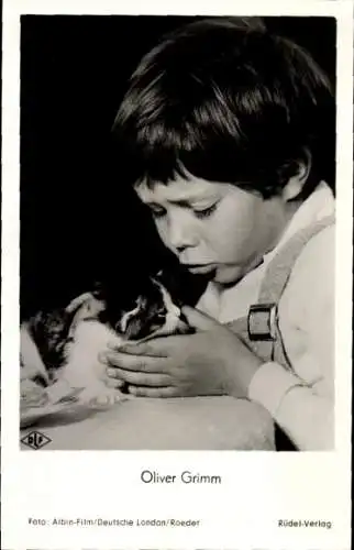 Ak Schauspieler Oliver Grimm, Portrait, Kätzchen