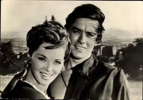 Ak Schauspieler Alain Delon, Schauspielerin Virna Lisi, Portrait, Film Die schwarze Tulpe