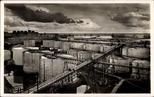 Ak Constanța Konstanza Rumänien, Vue dans le port, Hafen, Erdölsilos