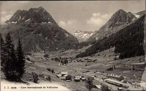 Ak Vallorcine Haute Savoie, Internationaler Bahnhof