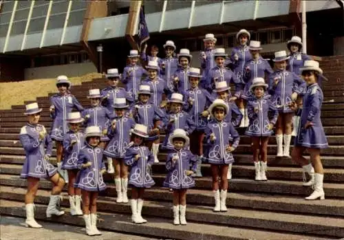 Ak Hoenheim, Majorette, Tänzerinnen in Uniformen