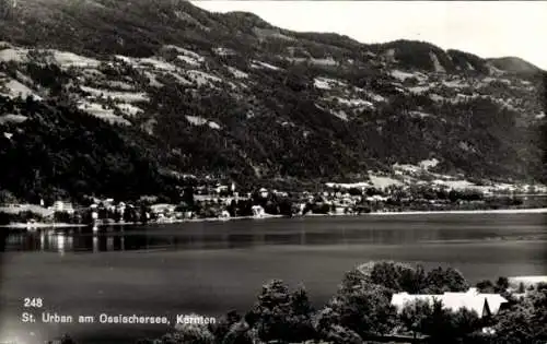 Ak St. Urban Kärnten, Panorama vom Ossiachersee, Ort