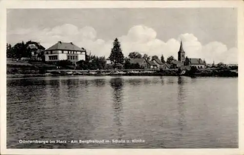 Ak Güntersberge Harzgerode am Harz, Partie am Bergfreibad mit Schule und Kirche