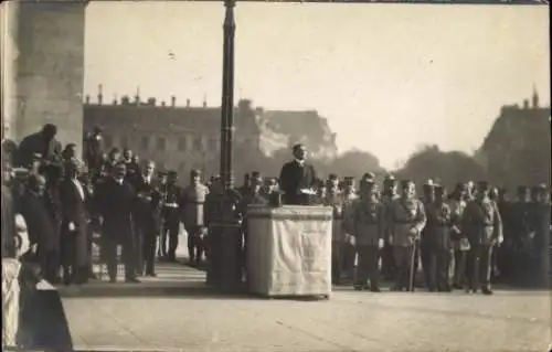 Foto Ak Französische Soldaten, Redner