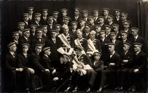 Studentika Foto Ak Augsburg in Schwaben, Studentenverbindung, Gruppenbild