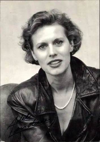 Ak Schauspielerin Adele Landauer, Portrait, Autogramm