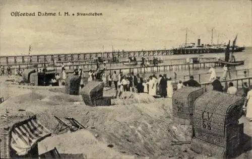 Ak Ostseebad Dahme in Holstein, Strand, Strandkörbe, Schiffe, Boot