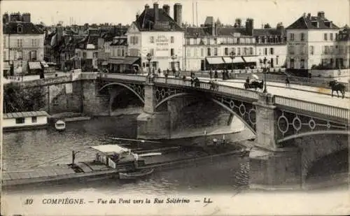 Ak Compiègne Oise, Blick von der Brücke in Richtung Rue Solferino