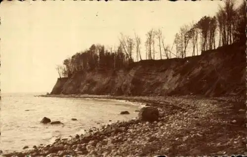 Foto Ak Sønderborg Sonderburg Dänemark, steiniger Strand, Hochufer