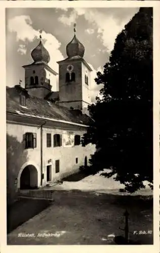 Ak Millstatt Kärnten, Blick auf die Stiftskirche