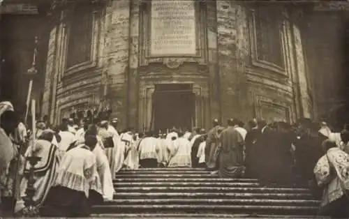 Foto Ak Roma Rom Lazio, S. Maria Maggiore außen, Apsis, Prozession Fronleichnam?