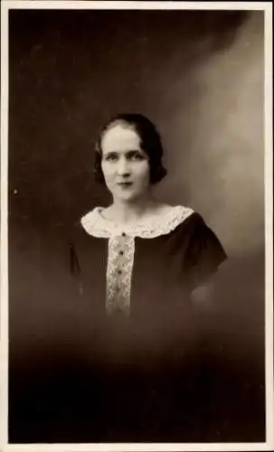 Foto Ak Portrait einer Frau