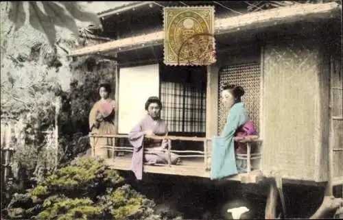 Ak Japan, Mädchen in japanischer Tracht, Wohnhaus, Terrasse, Garten