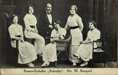 Ak Damen Orchester Radetzky, Dir. W. Hangard