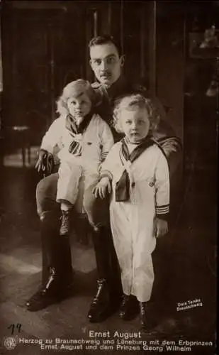 Ak Herzog Ernst August zu Braunschweig und Lüneburg, Erbprinz Ernst August, Prinz Georg Wilhelm