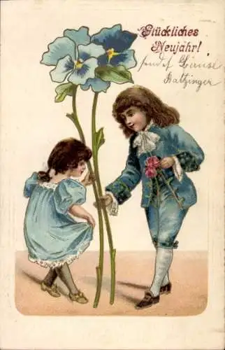 Präge Litho Glückwunsch Neujahr, Kinder in blauer Kleidung, Stiefmütterchen