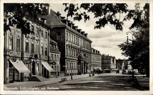 Ak Bayreuth in Oberfranken, Luitpoldplatz mit Rathaus