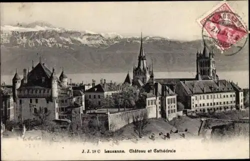 Ak Lausanne Kt. Waadt Schweiz, Chateau et Cathedrale, Alpenpanorama