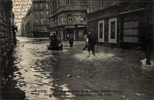 Ak Paris, Überschwemmung 1910, Rue Bellechasse, Männer, Schreibwaren