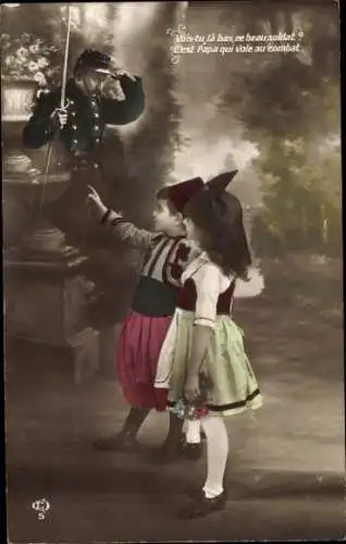 Ak Französische Tracht, Kinder vermissen ihren geliebten Vater