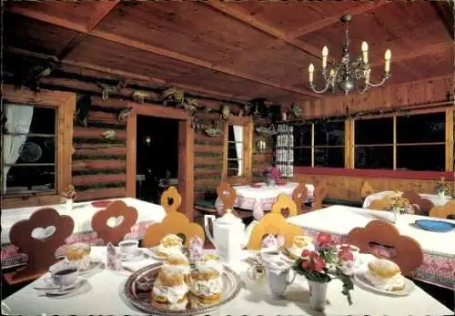 Ak Garmisch Partenkirchen in Oberbayern, Hotel Almhütte Verandastübel, Kuchen, Kaffeetassen