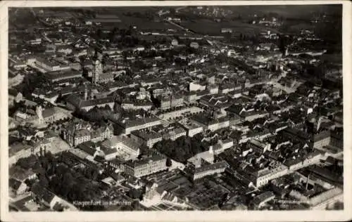 Ak Klagenfurt am Wörthersee Kärnten, Fliegeraufnahme vom Ort