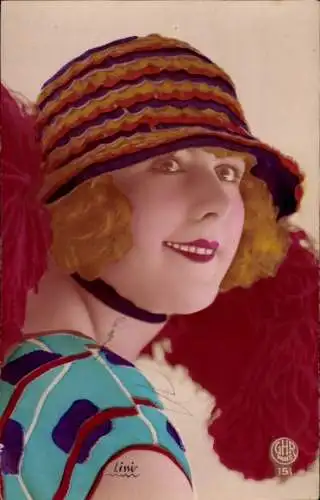 Ak Portrait einer jungen Frau, Hut