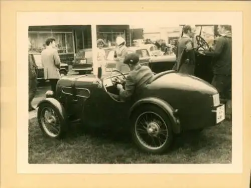 Foto Zwei Automobile, Horch ?