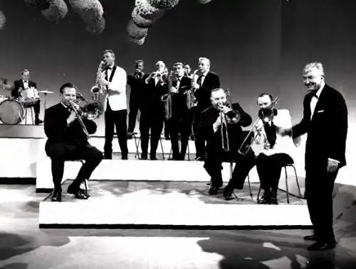 56 Fotos Tanzorchester: Horst Jankowski Chor, Glenn Miller, Hohenberger, Edelhagen, Don Kosaken