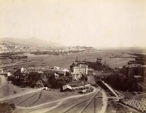 Original Fotografie Hafenansicht, vermutlich italienische Riviera, 1894