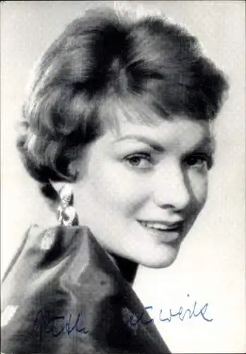 Ak  Schauspielerin Ruth Leuwerik, Portrait, Autogramm