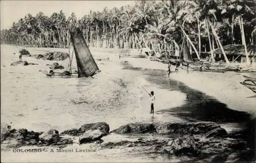 Ak Dehiwala Mount Lavinia Colombo Ceylon Sri Lanka, Strandpartie, Palmen, Boot, Einheimische