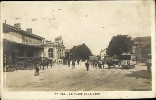 Ak Épinal Lothringen Vosges, Bahnhofsplatz, Straßennbahn