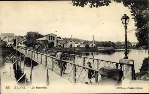 Ak Épinal Lothringen Vogesen, La Passerelle