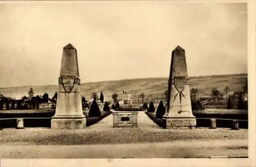 Ak Verdun Meuse, Militärfriedhof Faubourg-Pave