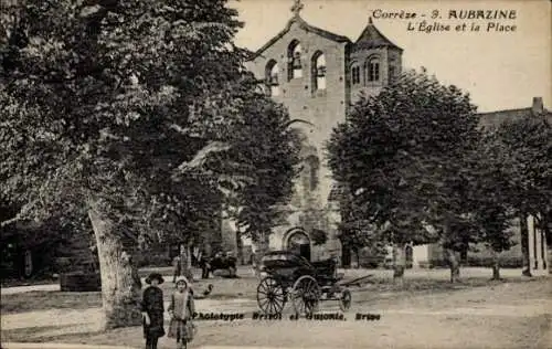 Ak Aubazines Correze, Kirche, Platz