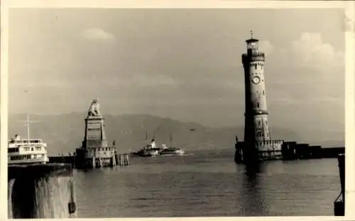 Ak Lindau am Bodensee Schwaben, Hafeneinfahrt