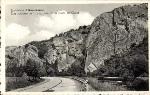 Ak Freyr Hastière Wallonien Namur, Les rochers, vus de la route de Givet