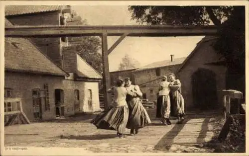 Ak Medingen Bad Bevensen in Niedersachsen, Kloster, Dorftanz