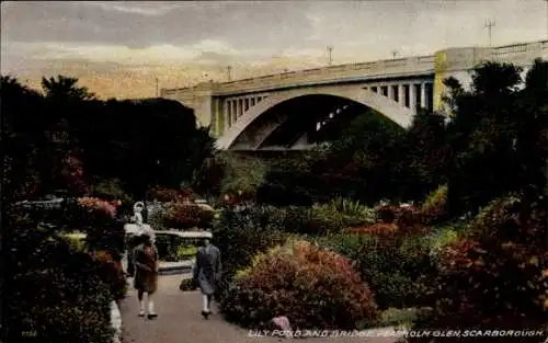 Ak Scarborough North Yorkshire, Lily Pond, Bridge, Peasholm Glen