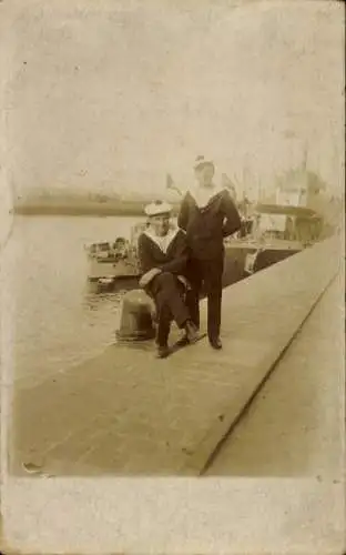 Foto Ak Französische Seeleute, Portrait 1921