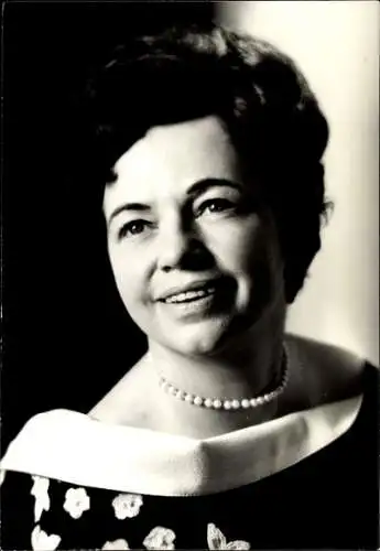 AK Schauspielerin, unbekannte Persönlichkeit, Portrait, Autogramm